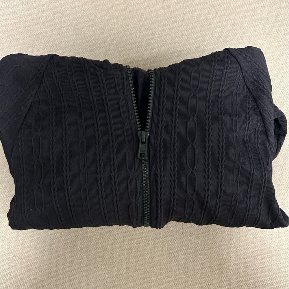 ALO Cable Knit Zip-Up in black XS - Picture 8 of 8